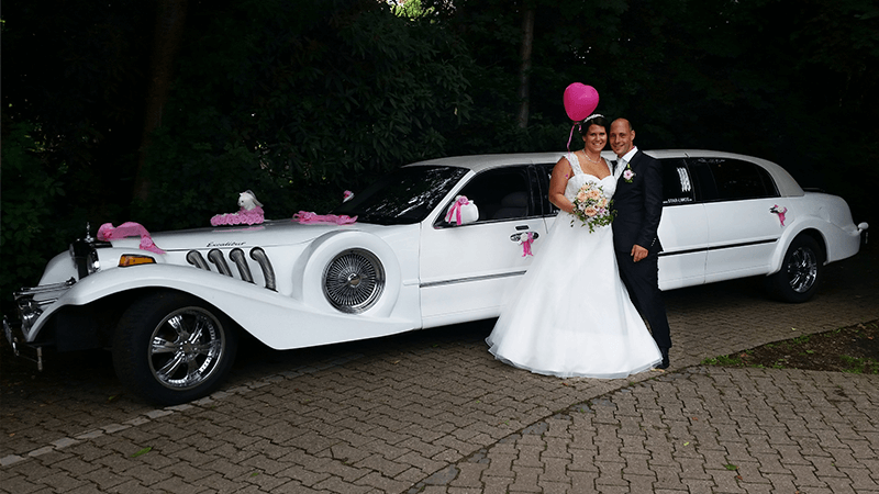 Luxus Limousine als Hochzeitsfahrzeug mit Chauffeur von Starlimos