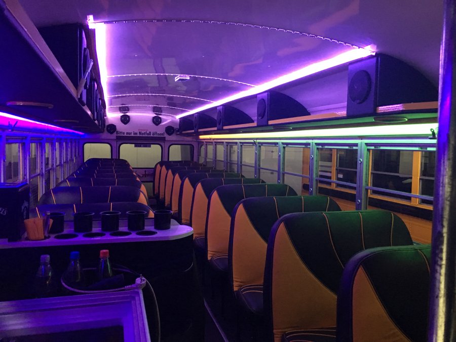 party-schoolbus-3-b